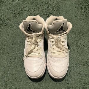 Jordan 5 metallic white men’s size 10.5